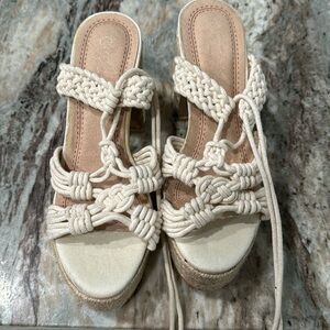 Platform shoes